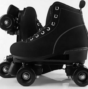 *Unworn* Black Quad Roller Skates